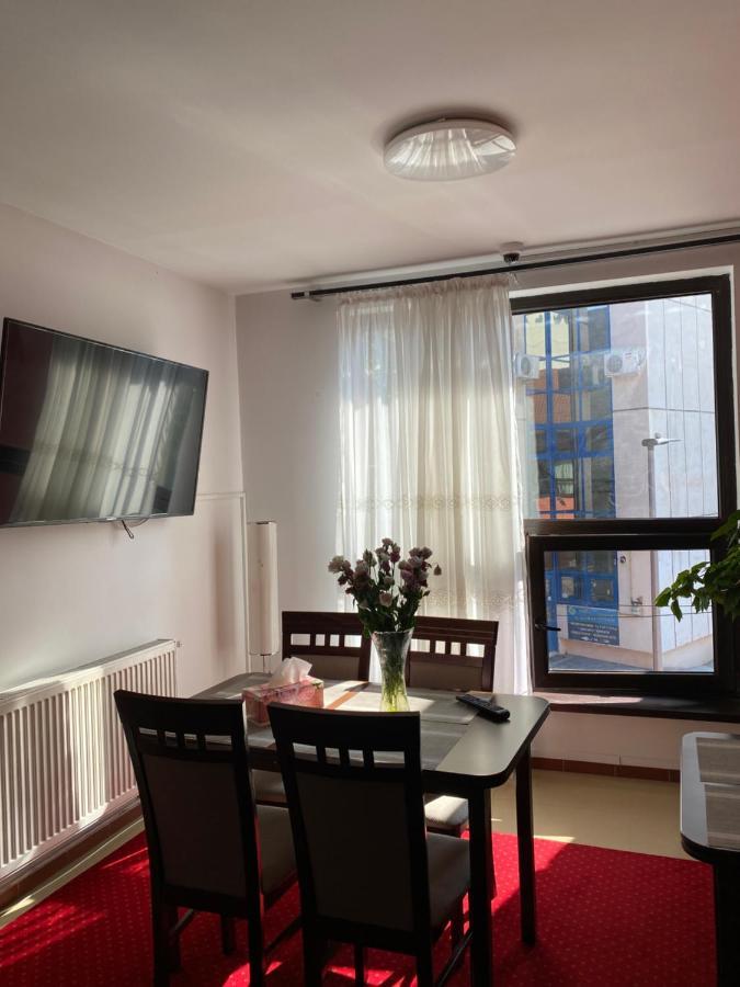 Casa Pino Hotell Braşov Exteriör bild
